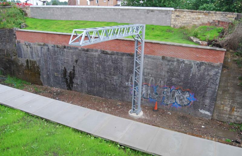 Gourlay Street OB Gone & Replaced: The Over Bridge at Gourlay Street A Mast with extended are stands under where the bridge would have been Photo of Gourlay Street OB Gone & Replaced