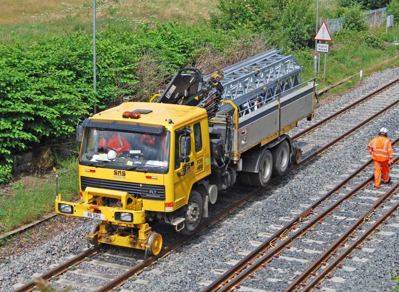 Mast Being Delivered by RRV to site: SRS 919017 9 Climbs up past Cowlairs South Junction towards Cowlairs Passing Loop to deliver another set of Masts Photo of Mast Being Delivered by RRV to site