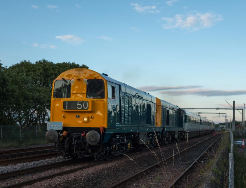 20189 & 205 pass Greenhill Upper with 5S20 for Bo'ness. 21.7.16: 20189 & 205 pass Greenhill Upper with 5S20 for Bo'ness. 21.7.16 Photo of 20189 & 205 pass Greenhill Upper with 5S20 for Bo'ness. 21.7.16