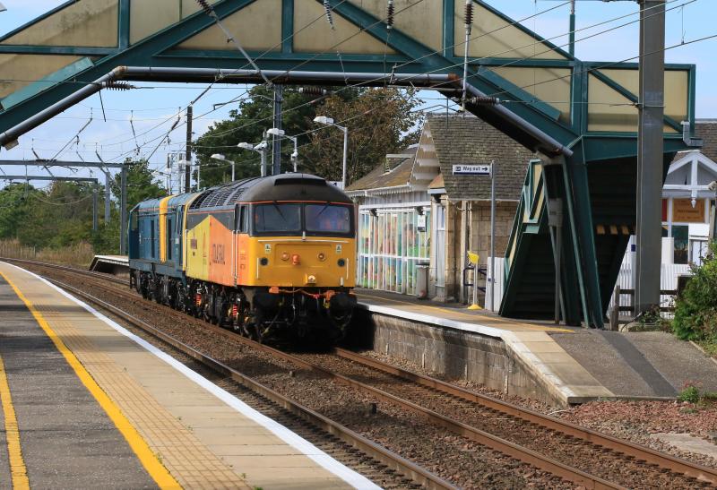 47739 on 0Z20: 47739 leading 20107 + 20096 on the late running 0Z20 11.05 Waverley to Doncaster Roberts Road on 11/09/2016 Photo of 47739 on 0Z20