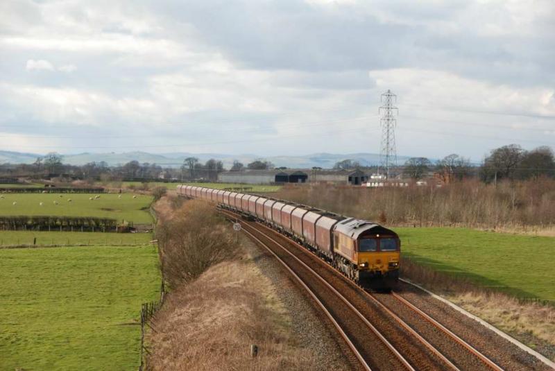 66128: 66128 passes Greenlea on 19/03/08 with 6E98, Hunterston - West Burton PS. Photo of 66128