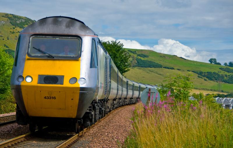 43316: 43316 heads the up Highland Chieftain at Forgandenny 03/08/08 Photo of 43316