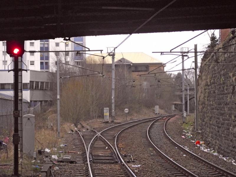 Midden at Hamilton Central: Looking towards Motherwell from the Up platform at Hamilton Central. Date taken - 07/APR/2013 Photo of Midden at Hamilton Central