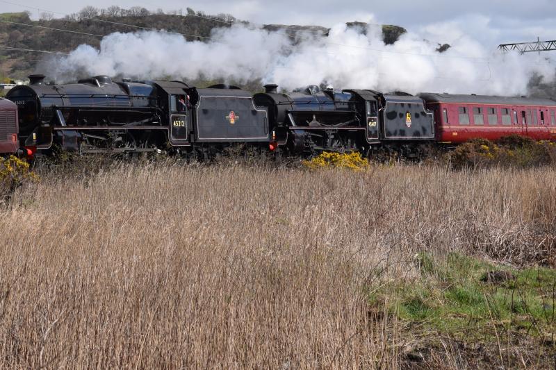 Photo of 5Z46 approaching Dumbarton East 10 April 2017