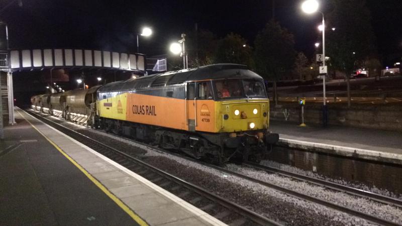 47739 6K56 180417 Ballast Drop Grahamston: Rare sight of a 47 on a ballast drop at Falkirk Photo of 47739 6K56 180417 Ballast Drop Grahamston