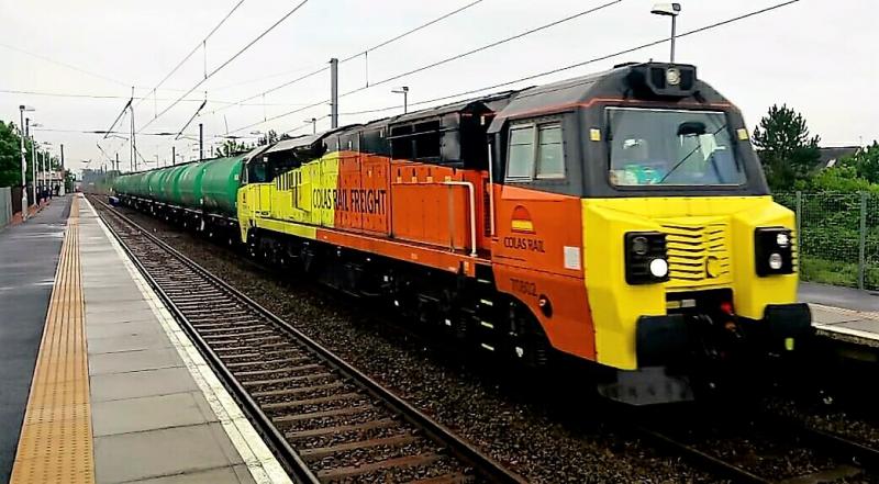 70 802 in Irvine: 70 802 in the rain through Irvine on 30/5/17 Photo of 70 802 in Irvine