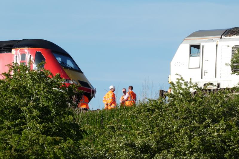 1E25 31/05/2017: 1E25 on 31/05/2017 led by 43257 being rescued by 67014 Photo of 1E25 31/05/2017