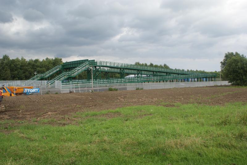 Millhall new footbridge No.2: Millhall new footbridge just about ready to be opened Photo of Millhall new footbridge No.2