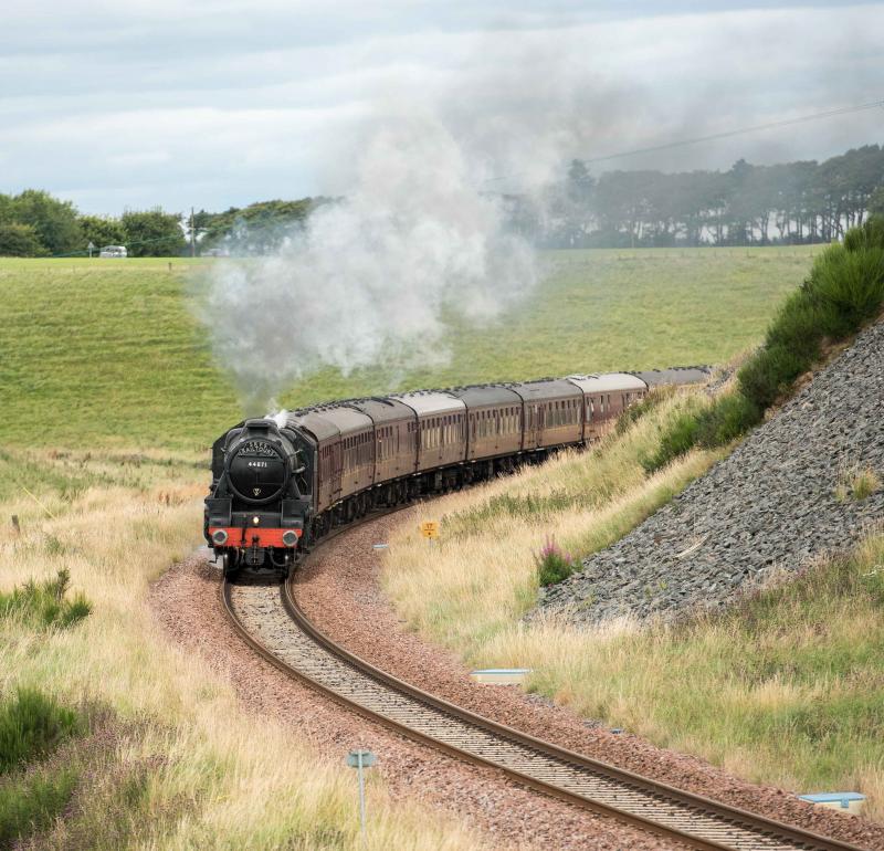 44871: Black 5 44871 on the last run to Tweedbank 27.8.17 Photo of 44871