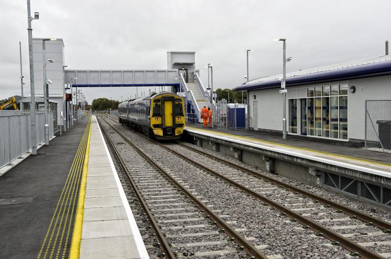FORRES NEW STN FIRST DAY 17.10.17.jpg: Photo of FORRES NEW STN FIRST DAY 17.10.17.jpg