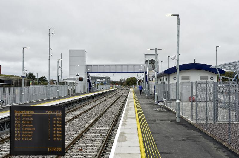 FORRES NEW STATION (1).jpg: FIRST DAY AT THE NEW FORRES STN.
ALL SERVICES AT LEAST TILL EVENING, USING PLATFORM ONE Photo of FORRES NEW STATION (1).jpg