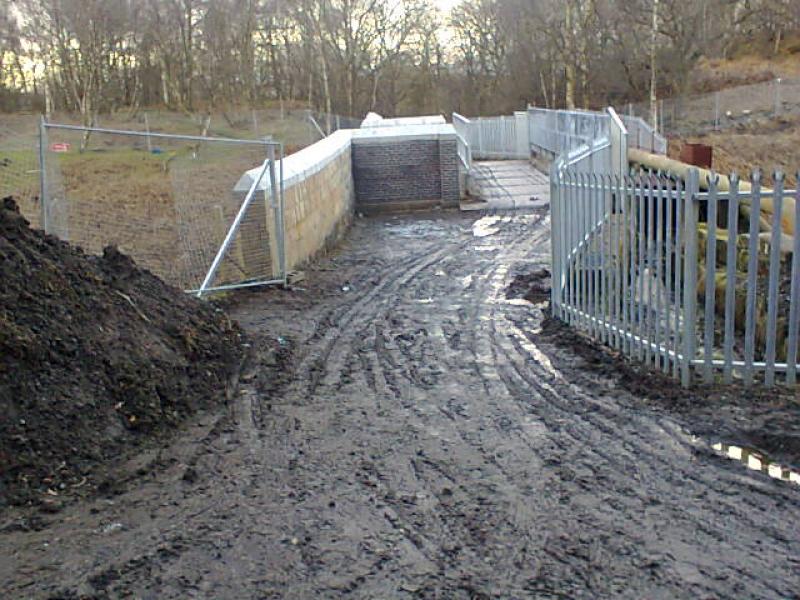 Pipe bridge just South of Carmuirs aqueduct: Taken today with it's new additions to the side of it. Photo of Pipe bridge just South of Carmuirs aqueduct