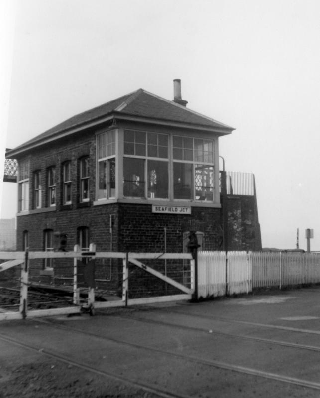 Seafield Junction signal box.: 09Apr1968.
Seafield Junction signal box. Photo of Seafield Junction signal box.