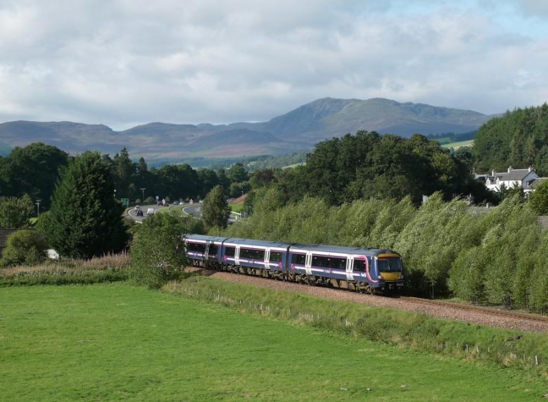 170 passing Ballinluig: 170 passing Ballinluig with 1441 Inverness - Edinburgh Photo of 170 passing Ballinluig