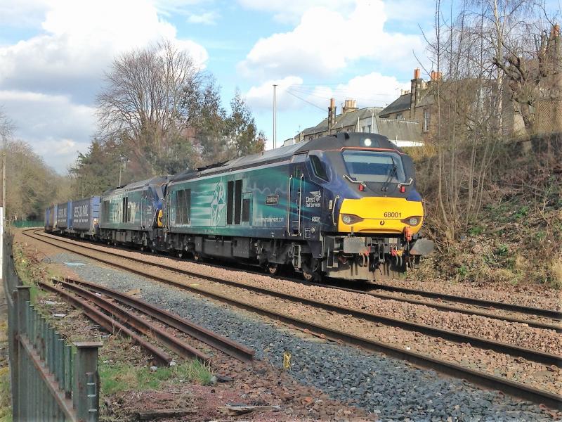 Diverted Tesco: Early running Tesco Daventry-Mossend climbing to
Morningside (Edinburgh Sub) behind 68001 leading 68023.
14.04.2018 Photo of Diverted Tesco