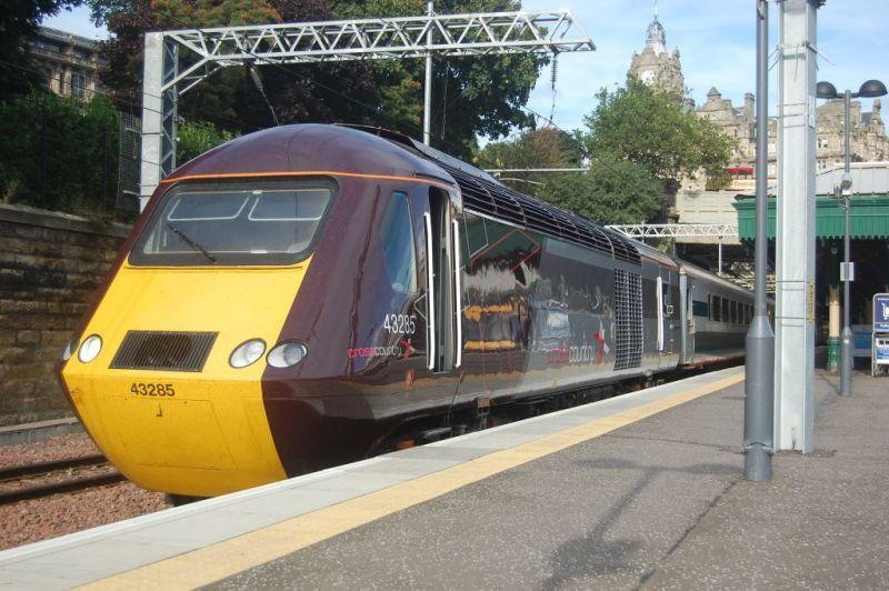 43285 at Edinburgh: 43285 sits in full sun during the stop at Edinburgh whilst working 9S53 0640 Plymouth to Aberdeen on the 8th of September 2008 Photo of 43285 at Edinburgh