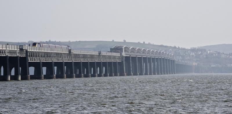 HST TRAINING RUN HEADS SOUTH TAY BRIDGE 15.4.18.jpg: Photo of HST TRAINING RUN HEADS SOUTH TAY BRIDGE 15.4.18.jpg