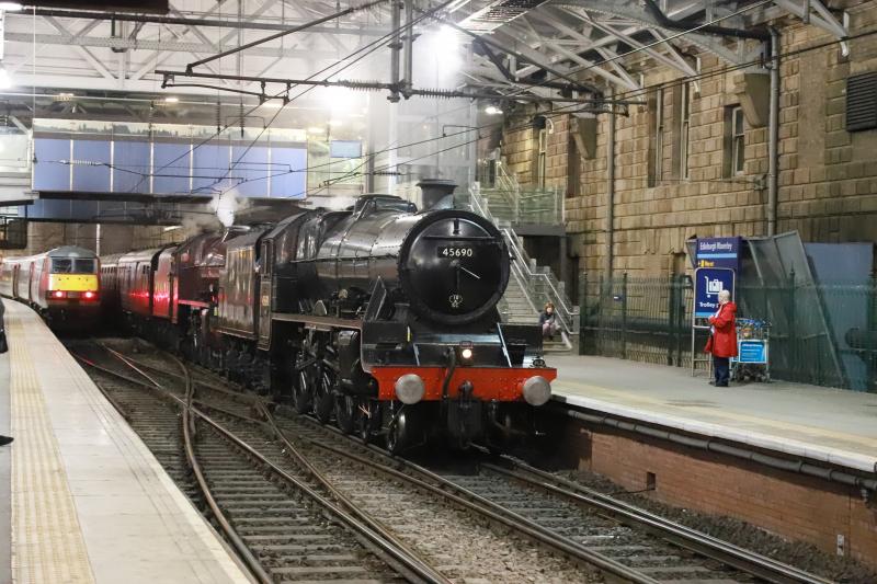1Z67: 45690 + 45699 arriving Plat 1 Waverley on 1Z67 17.19 Carlisle to Edinburgh on 20/04/2018 Photo of 1Z67