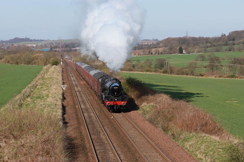 1Z29: 45690 Leander on 1Z29 09.56 Linlithgow to Linlithgow via Fife Circle approaching Dalgety Bay 0n 21/04/2018 Photo of 1Z29