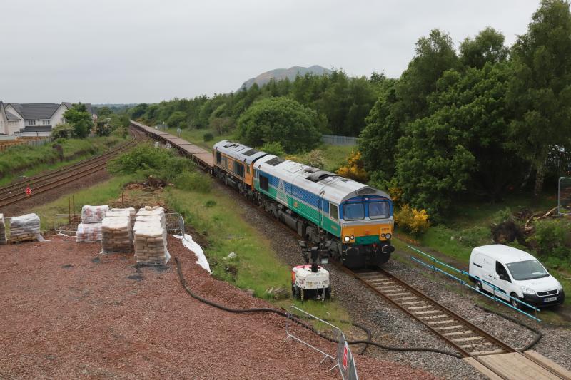 6S50: 66711 + 66702 on 6S50 12.16 Carlisle to Millerhill at Niddrie West Jct heading towards Brunstane on 04/06/2018 Photo of 6S50