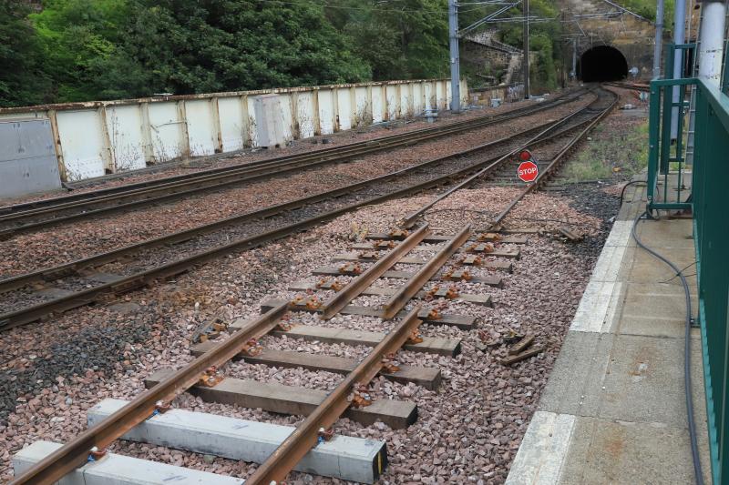Gap in Track: A small section of track removed after spoil train had left at the approach to the new platforms 6 & 7 Waverley on 17/08/2018 Photo of Gap in Track