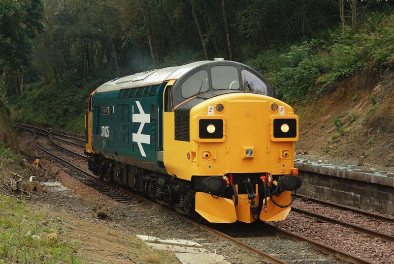 37025 runs round: Photo of 37025 runs round