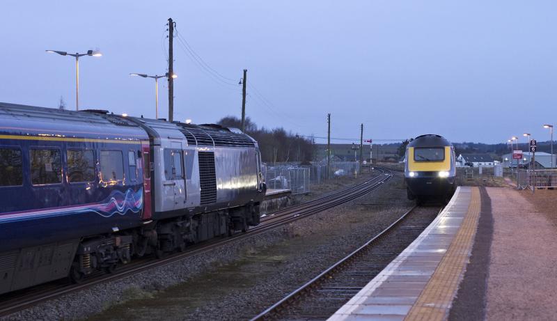 INVERURIE HST'S 06.45 4.3.19.jpg: HST'S TO AND FROM INVERNESS CROSS AT INVERURIE ,IN THEORY ABOUT 06.38 ,THO' THE LATTER HAS A TENDENCY TO RUN A FEW MINS LATE Photo of INVERURIE HST'S 06.45 4.3.19.jpg