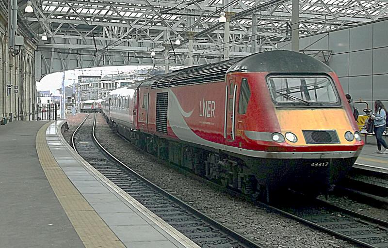 43317 at Edinburgh Waverley: Soon to be a thing of the past, LNER HST 43317 enters Edinburgh Waverley with a service from London Kings Cross to Aberdeen on Thursday 21st March 2019. Classmate 43312 is on the rear. Photo of 43317 at Edinburgh Waverley