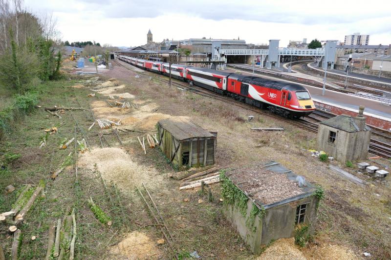 1S16 London To Inverness arrives in Perth.: Note the massive clearance taken place this week now showing a small section of the Goods Avoiding Lines around Perth station last used in late 1970. Photo of 1S16 London To Inverness arrives in Perth.