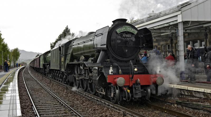 FLYING SCOTSMAN AND MAYFLOWER KINGUSSIE (1).jpg: A FEW PICS AT KINGUSSIE AND AVIEMORE ON 10.5.19.
SHAME ABOUT THE WEATHER. Photo of FLYING SCOTSMAN AND MAYFLOWER KINGUSSIE (1).jpg
