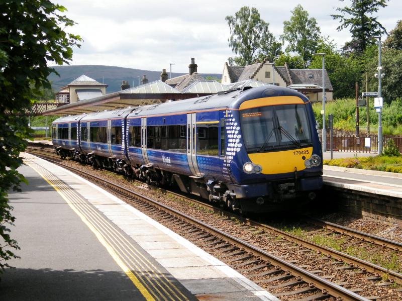 170425 @ Gleneagles - 14 July 2019: '1H09' Glasgow Queen Street to Inverness Photo of 170425 @ Gleneagles - 14 July 2019