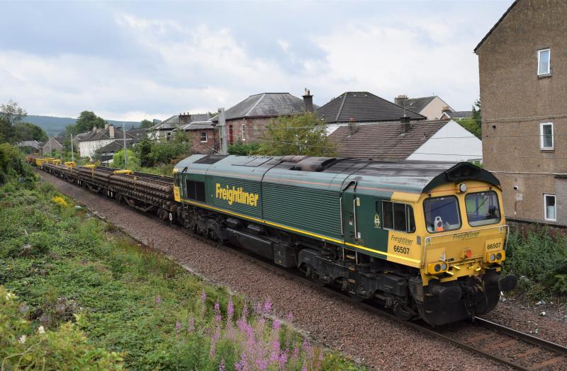 6K01: FL 66 66507 just outside Helensburgh Central station awaits re-laying of track near Cardross 4.8.19 Photo of 6K01