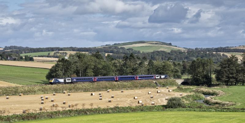 13.38 EX ABDN PASSES HARLAW 10.9.19 (1).jpg: Photo of 13.38 EX ABDN PASSES HARLAW 10.9.19 (1).jpg