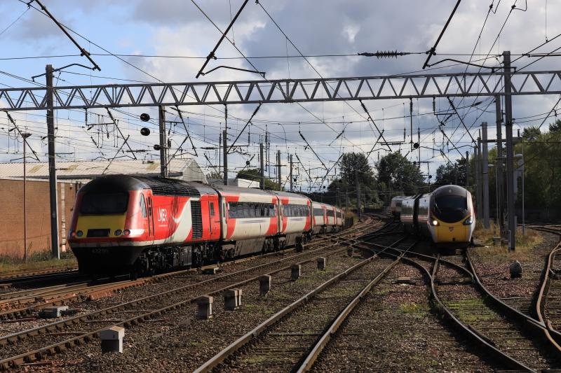 1E19: 43299 + 43290 on 1E19 09.52 Aberdeen to Kings Cross passing an unidentified Pendolino on 9S55 09.43 Euston to Glasgow Central at the south end of Carlisle south of Carlisle Stn on 28/09/2019 Photo of 1E19