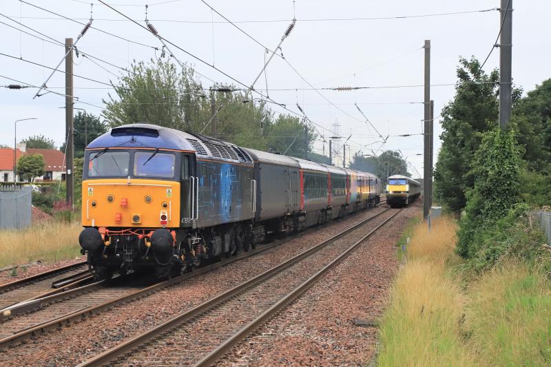 5E25 on a single journey nearly blocked by 91119: 47812 on the rear topn tail with 47813 on 5E25 11.37 Slateford Depot to Masboro Booths P S passing Prestonpans on 14/08/2020 very nearly blocked by 91119 Photo of 5E25 on a single journey nearly blocked by 91119