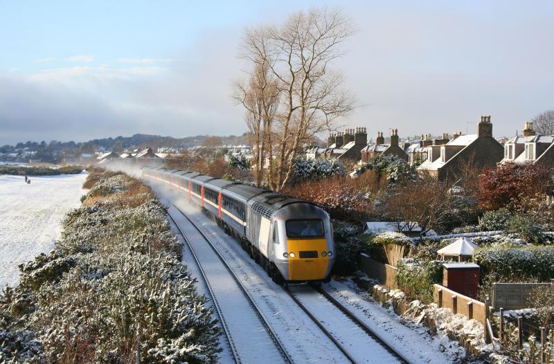Snowy Sunday Natex HST: 43311 43312 head north through Monifieth on Sunday 23rd of November 2008 Photo of Snowy Sunday Natex HST