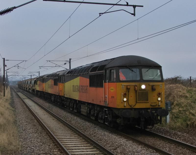56090,56078 & 56113: 56090 leads 56078 & 56113 on 6E36 Millerhill-Doncaster Photo of 56090,56078 & 56113