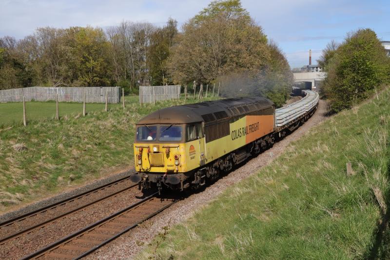 6K44: 56087 on 6K44 14.24 Millerhill to Auchengray passing Peffermill Playing Fields on 01/05/2021 Photo of 6K44