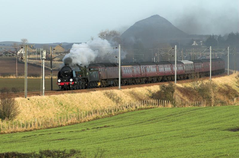 30777 Sir Lamiel passing Spittal, East Lothian: The Photo of 30777 Sir Lamiel passing Spittal, East Lothian