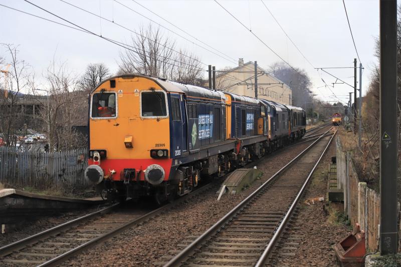 0Z17 Class 37 Sandwich: Rear View of D8096 + D8107 + 37067 + 20302 + 20305 on 0Z17 12.42 Boness Jn Exchange Siding to Crewe H.S. passing through Slateford on 28/01/2022 Painted bodyside numbers Photo of 0Z17 Class 37 Sandwich