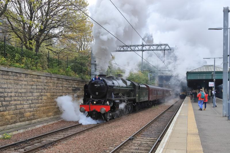 1Z26: 46115 with 47802 on the rear on 1Z26 09.46 Edinburgh to Inverness leaving Plat 20 Waverley. Photo of 1Z26