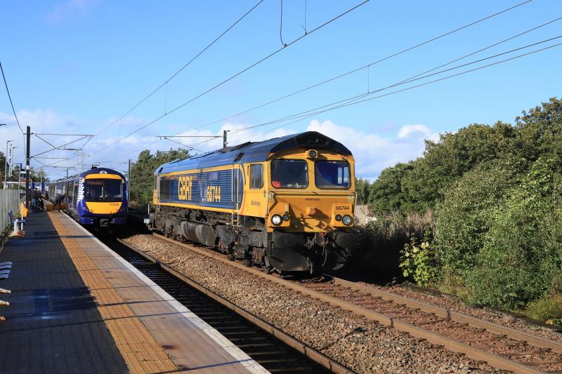 4E04 in Photo of 4E04 in
