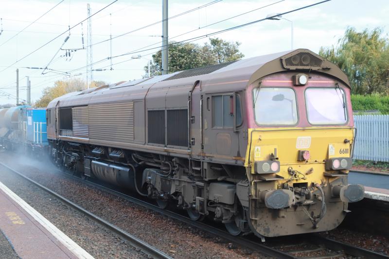 Dirty 66 on RHTT: 66111 on the rear of on 3S93 07.48 Stirling to Slateford Depot spraying in Slateford Station on 01/11/2022 Photo of Dirty 66 on RHTT