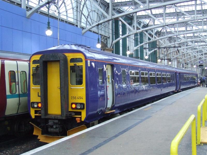 156 in blue: 156494 at Platform 14 at Glasgow Central 09/02/2009 Photo of 156 in blue