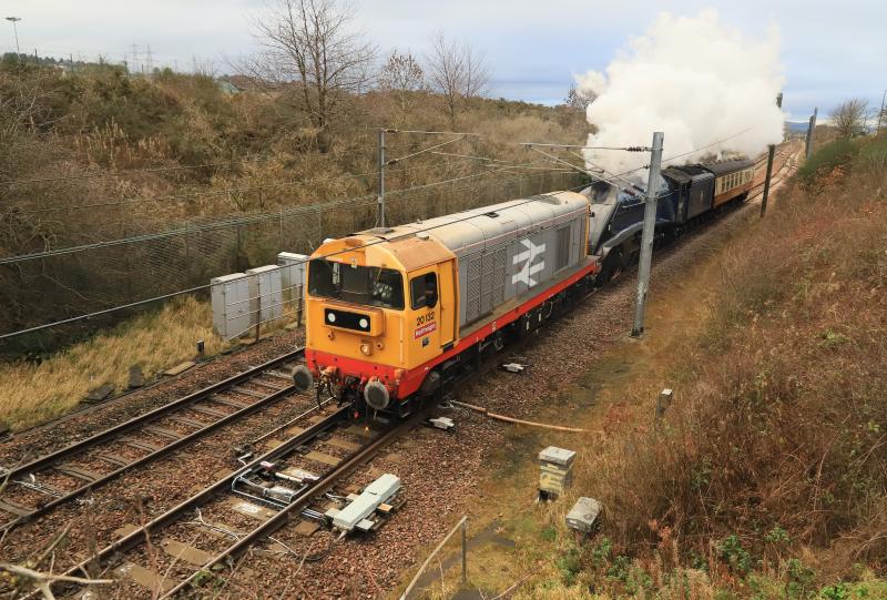 5Z98: 20132 with 60007 on 5Z98 09.36 Joppa Straight to Carlisle Upperby TMD leaving Prestonpans loop on 27/11/2023. 60007 steaming well Photo of 5Z98