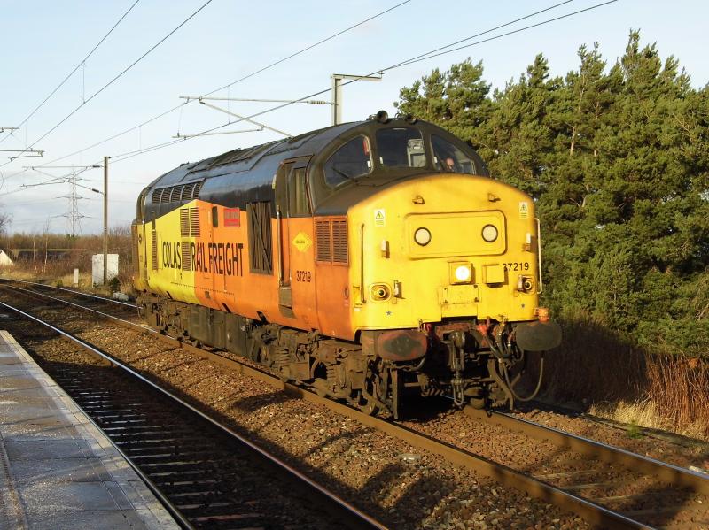 37219 0Z37 19/01/24: 37219 passing Newcraighall working 0Z37 1305 Slateford- Morpeth light engine Photo of 37219 0Z37 19/01/24