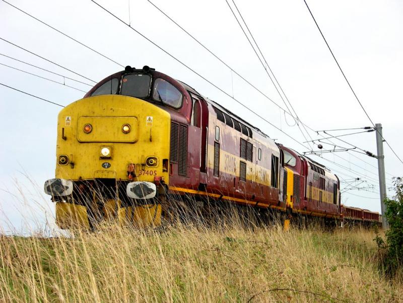 37405 and 37417 Dunbar Oct 06: Photo of 37405 and 37417 Dunbar Oct 06