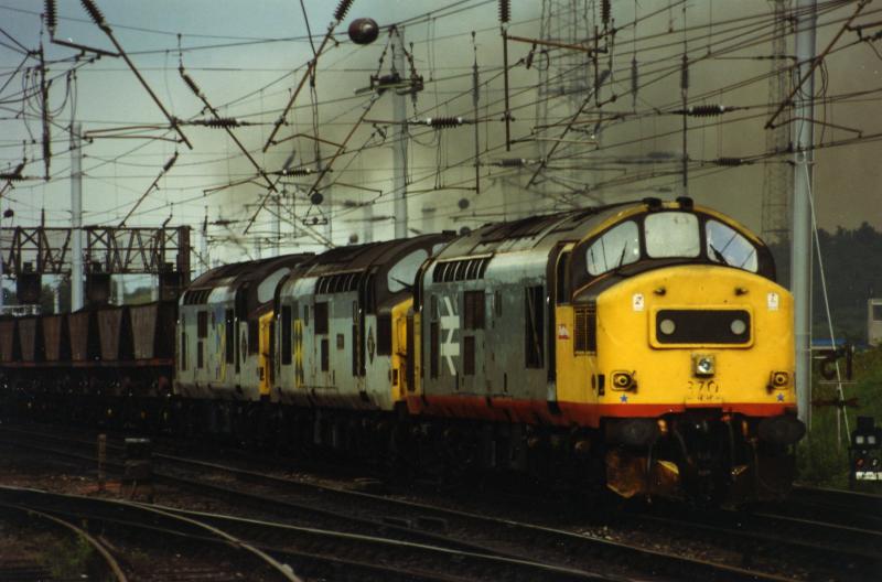 3 to the 'craig: listen to the thrash 37370_37049_37051 with coal 22.6.90 Photo of 3 to the 'craig