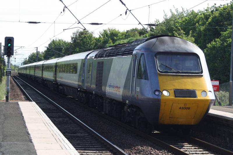 Class 43 Passing Longniddry: HST Flying through Longniddry on 26th May 2009. Photo of Class 43 Passing Longniddry