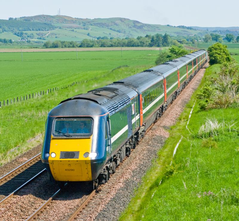 43290: 43290 leads the up Highland Chieftain at Forteviot 31/05/09 Photo of 43290